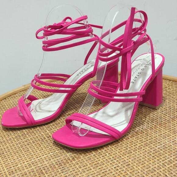 Altar'd State Brinley Strappy Heels Women's Size 8 Barbie Pink Formal Evening - Picture 2 of 8